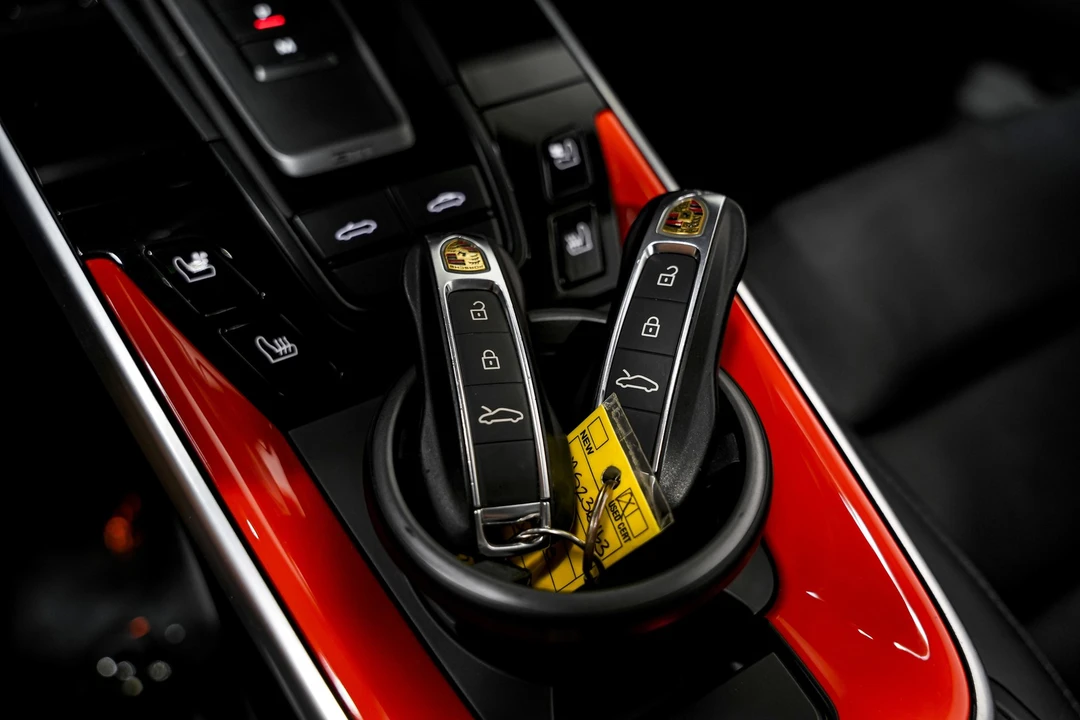 2022 Porsche 992 Carrera - Image 19 of 21