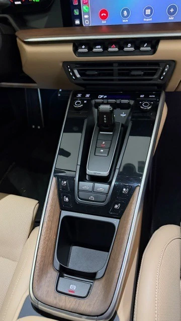 2022 Porsche 992 Carrera - Image 8 of 12