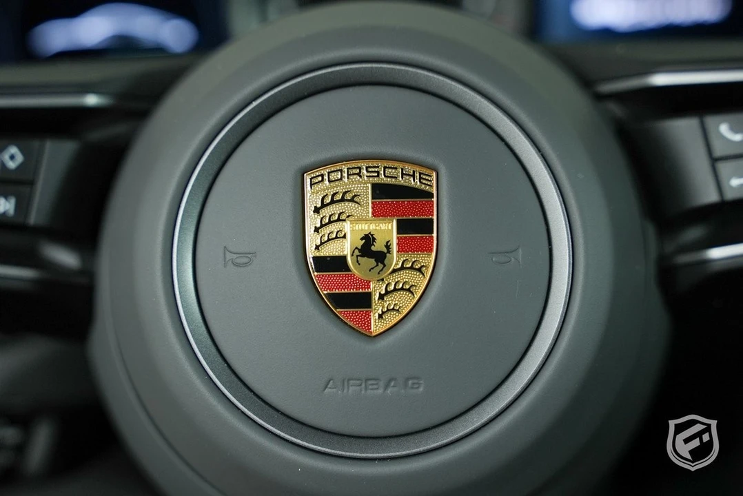 2022 Porsche 992 Carrera - Image 24 of 31
