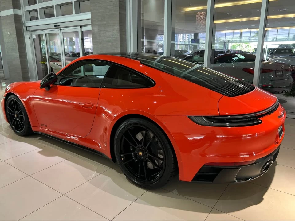 2022 Porsche 992 Carrera - Image 3 of 5