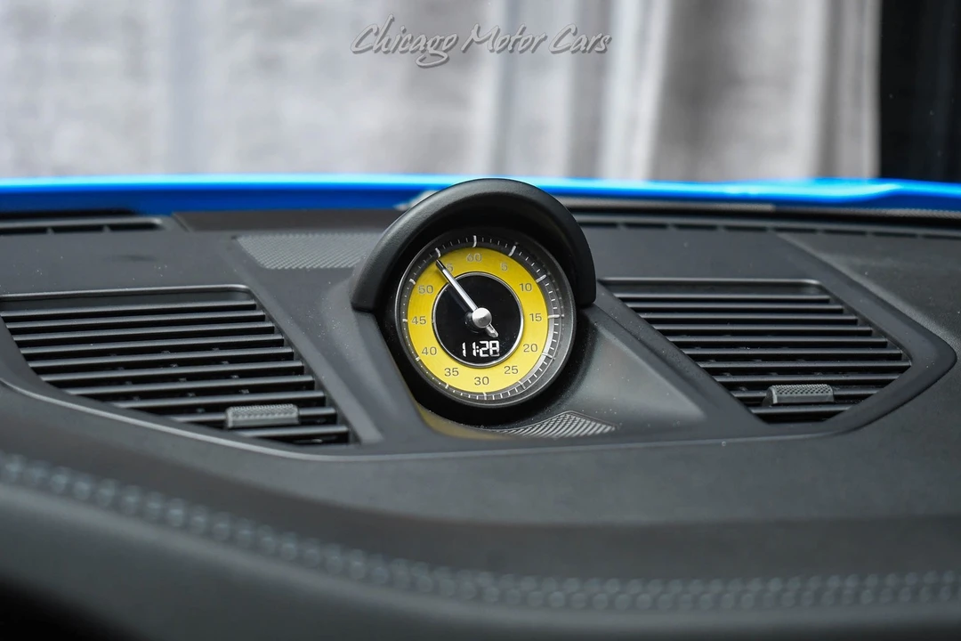 2022 Porsche 992 Carrera - Image 13 of 31