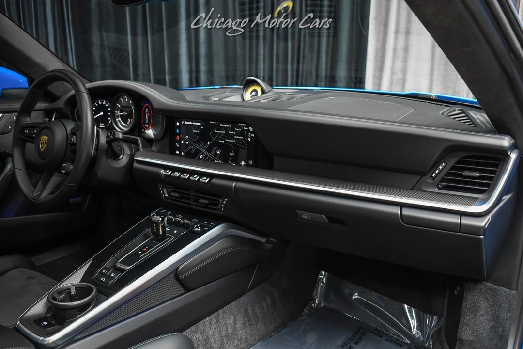 2022 Porsche 992 Carrera - Image 28 of 31