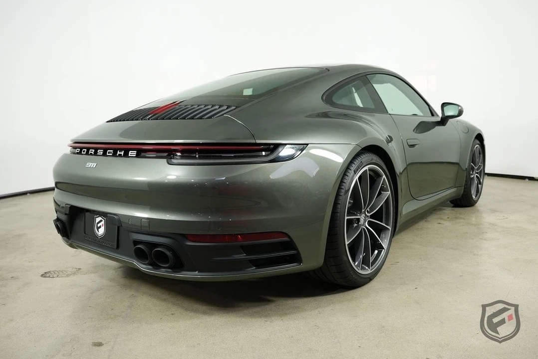 2022 Porsche 992 Carrera - Image 9 of 21