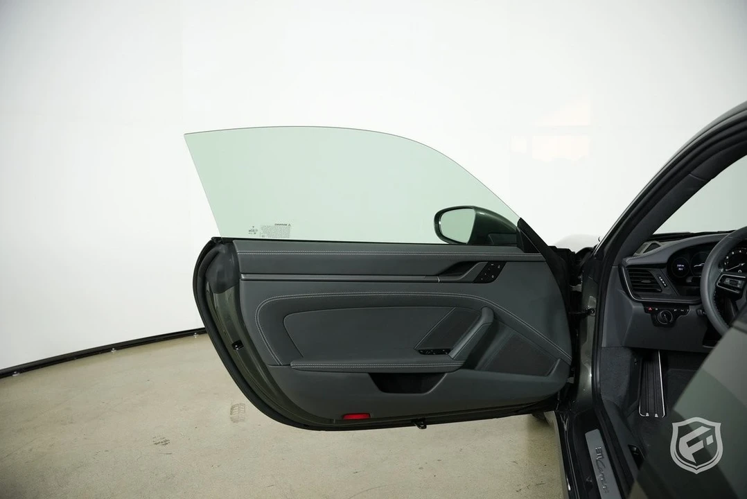 2022 Porsche 992 Carrera - Image 13 of 21