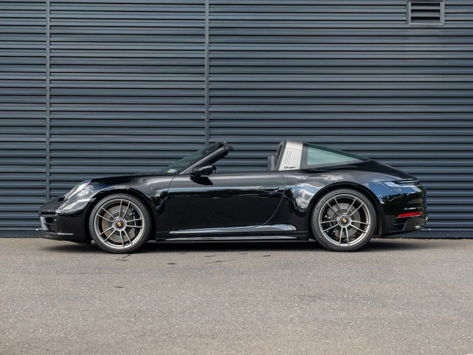 2022 Porsche 992 Targa 4 GTS - Image 2 of 5
