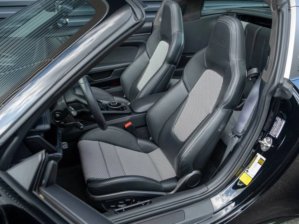 2022 Porsche 992 Targa 4 GTS - Image 5 of 5