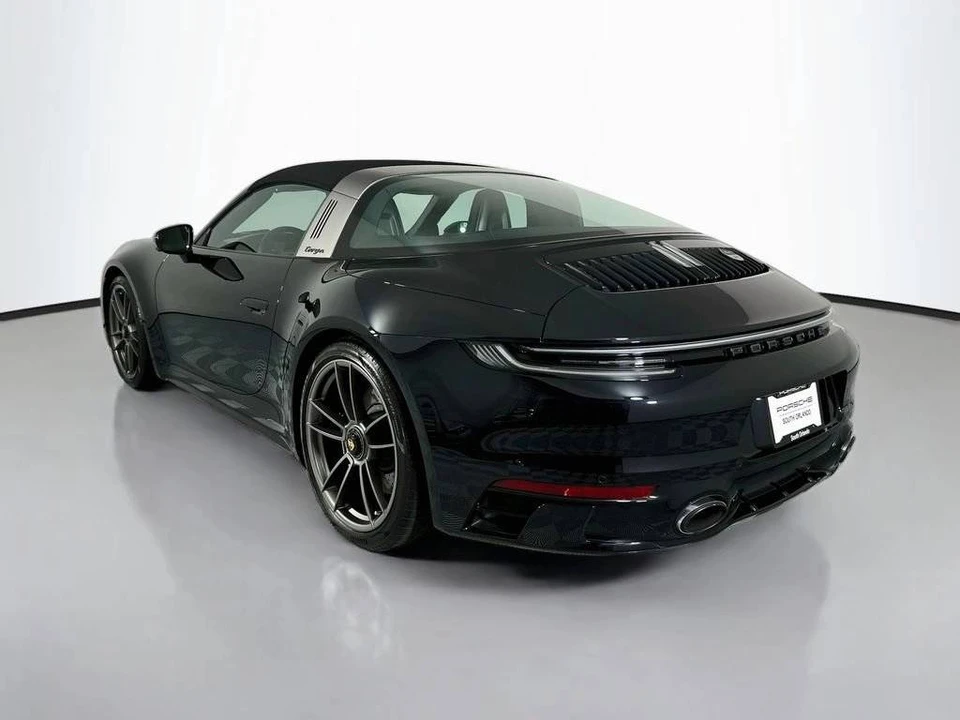 2022 Porsche 992 Targa 4 GTS - Image 3 of 5