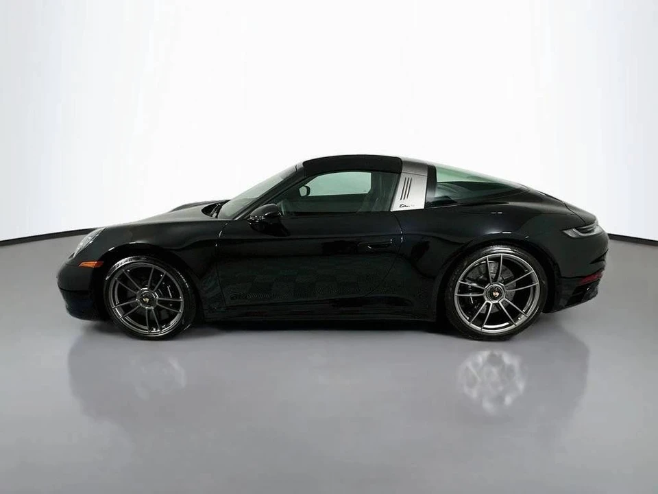 2022 Porsche 992 Targa 4 GTS - Image 2 of 5