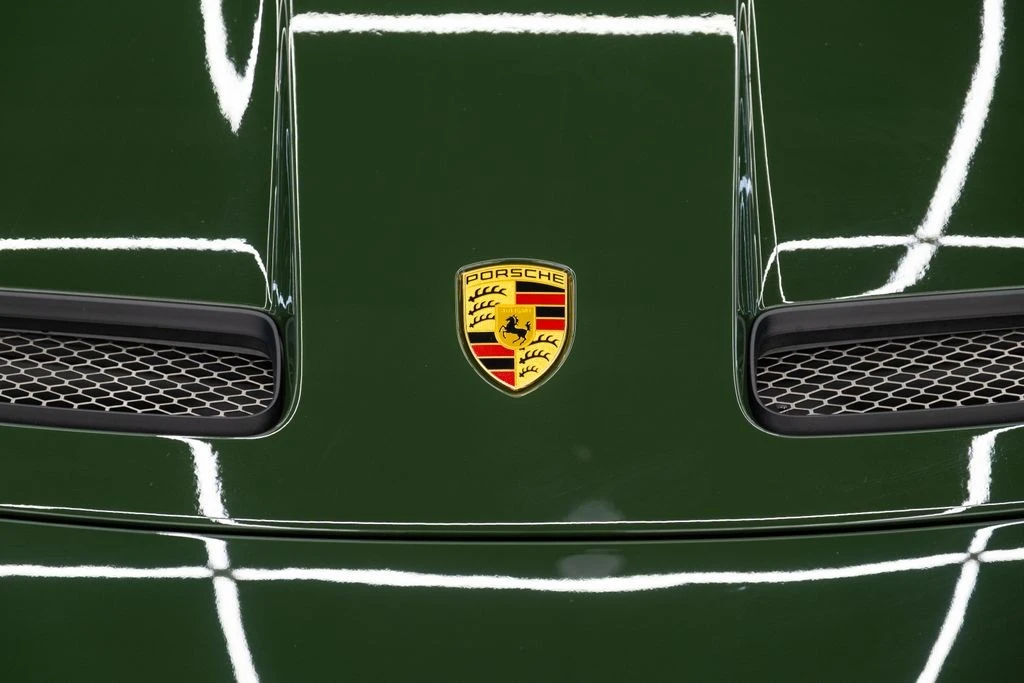 2022 Porsche 992 GT3 - Image 18 of 31