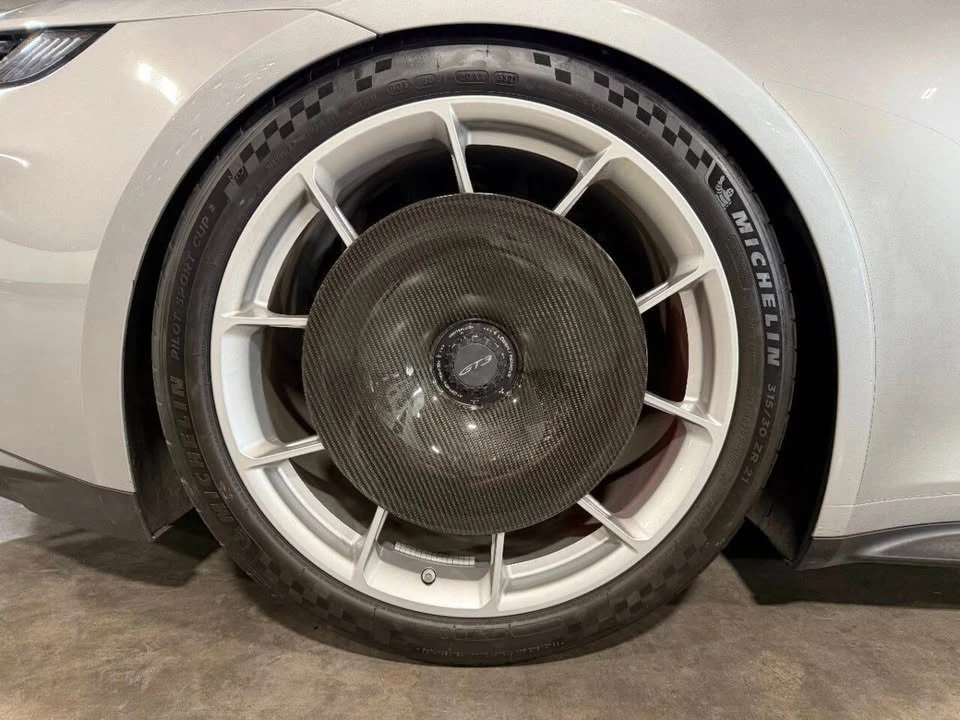 2022 Porsche 992 GT3 - Image 17 of 20