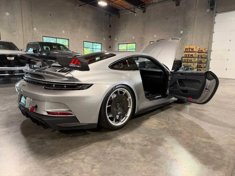 2022 Porsche 992 GT3 - Image 14 of 20