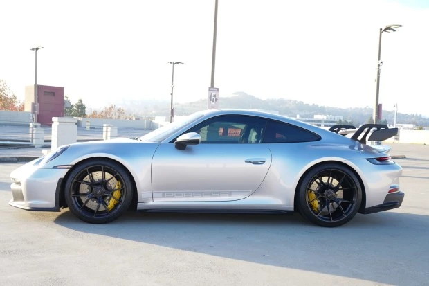 2022 Porsche 992 GT3 - Image 3 of 7