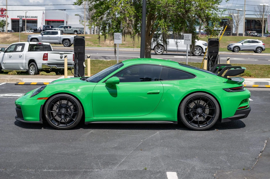 2022 Porsche 992 GT3 - Image 3 of 9