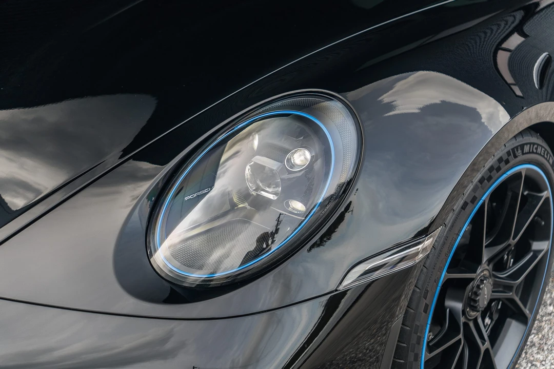 2022 Porsche 992 GT3 - Image 12 of 31