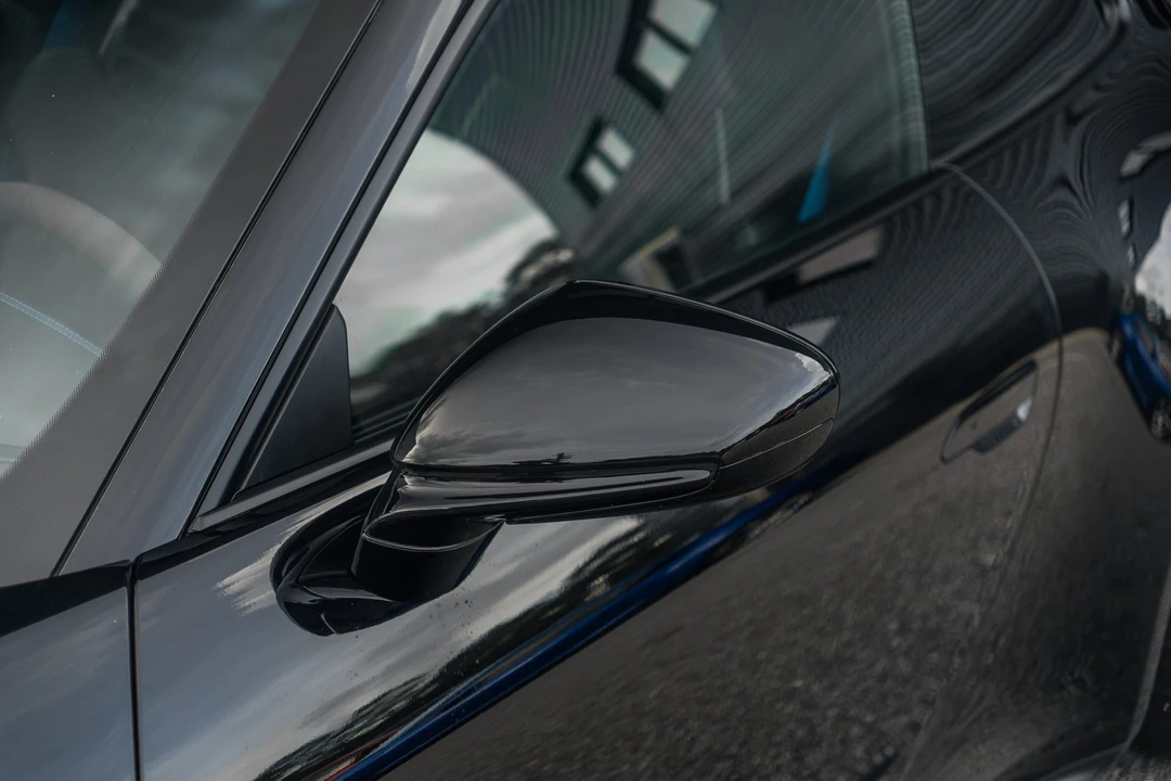 2022 Porsche 992 GT3 - Image 17 of 31