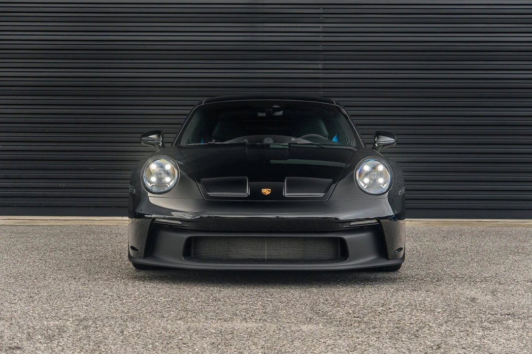 2022 Porsche 992 GT3 - Image 2 of 31