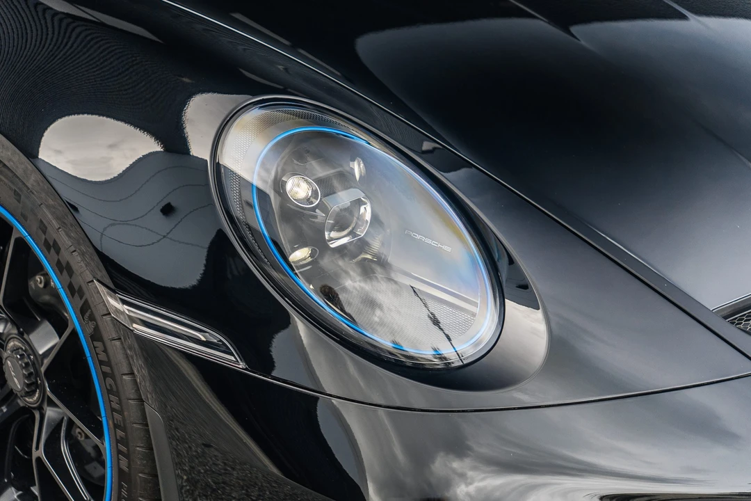 2022 Porsche 992 GT3 - Image 11 of 31
