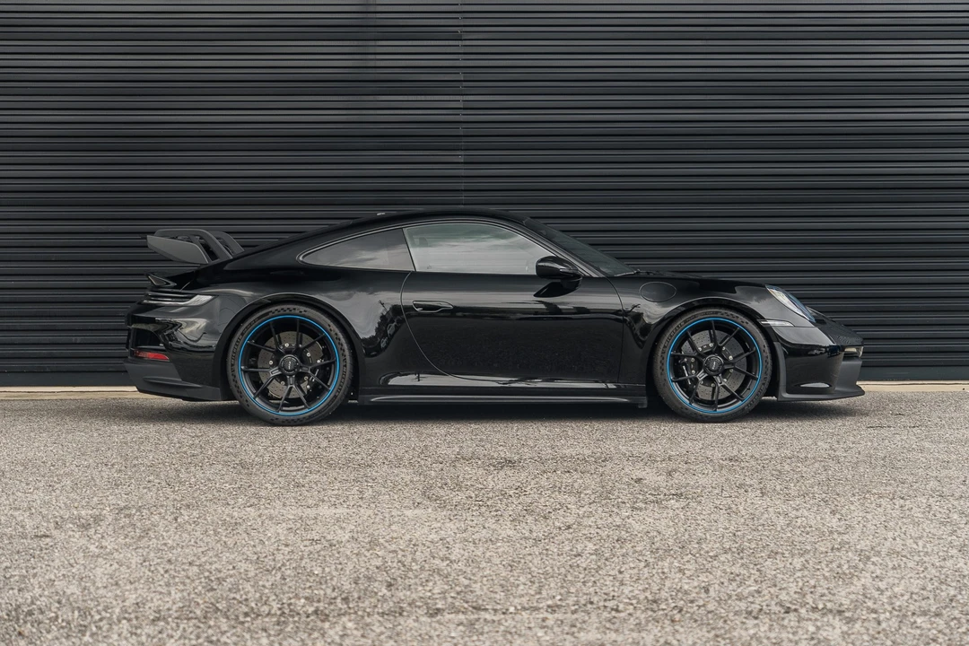 2022 Porsche 992 GT3 - Image 8 of 31