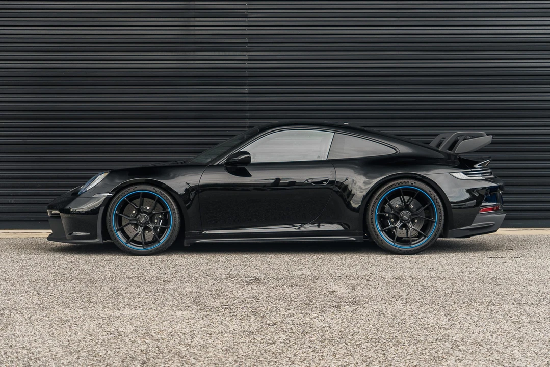 2022 Porsche 992 GT3 - Image 4 of 31