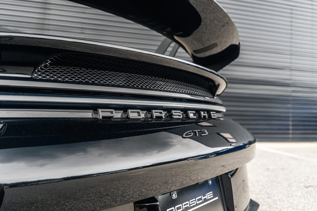 2022 Porsche 992 GT3 - Image 20 of 31