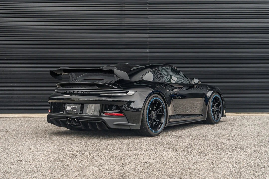 2022 Porsche 992 GT3 - Image 7 of 31