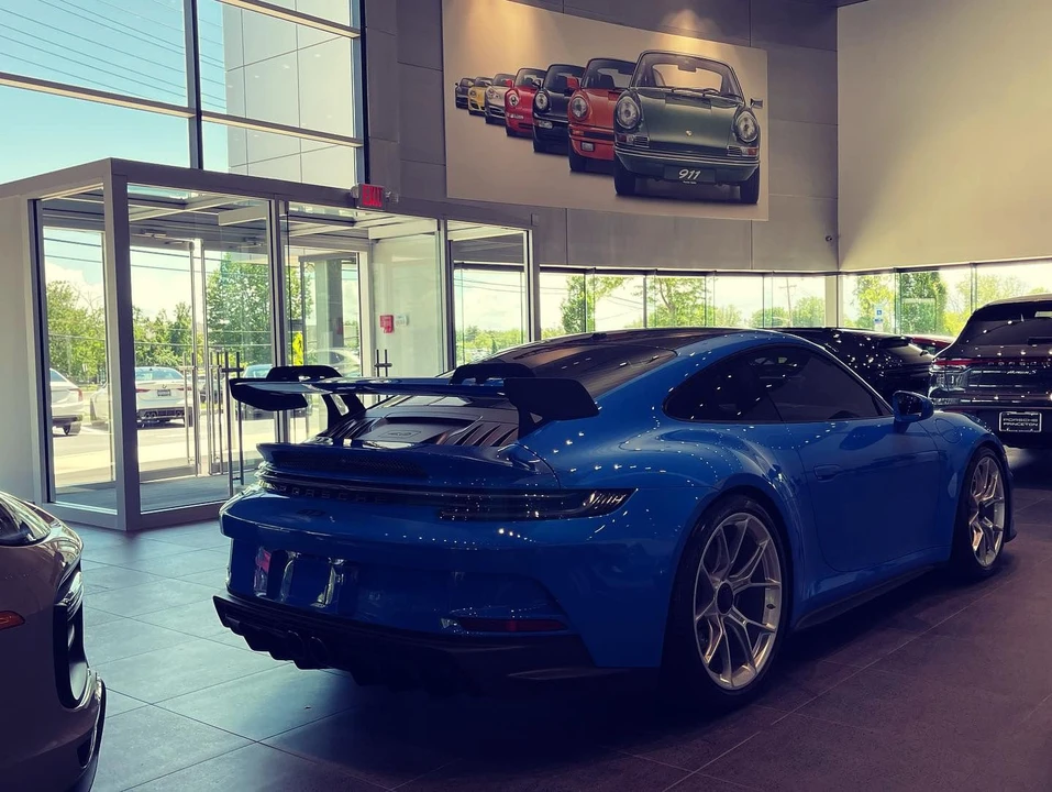 2022 Porsche 992 GT3 - Image 4 of 7