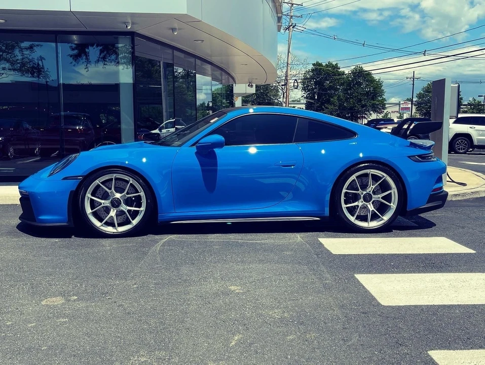 2022 Porsche 992 GT3 - Image 5 of 7