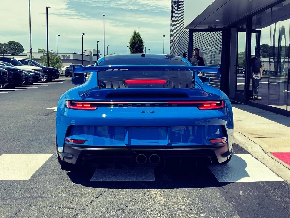2022 Porsche 992 GT3 - Image 3 of 7