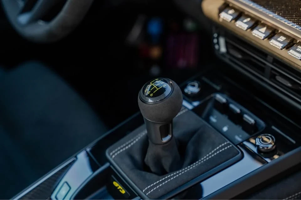 2022 Porsche 992 GT3 - Image 8 of 16