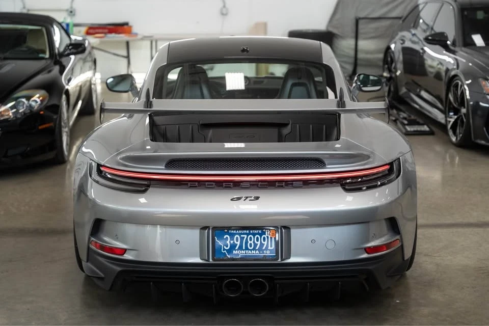 2022 Porsche 992 GT3 - Image 11 of 16