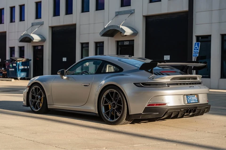 2022 Porsche 992 GT3 - Image 5 of 16
