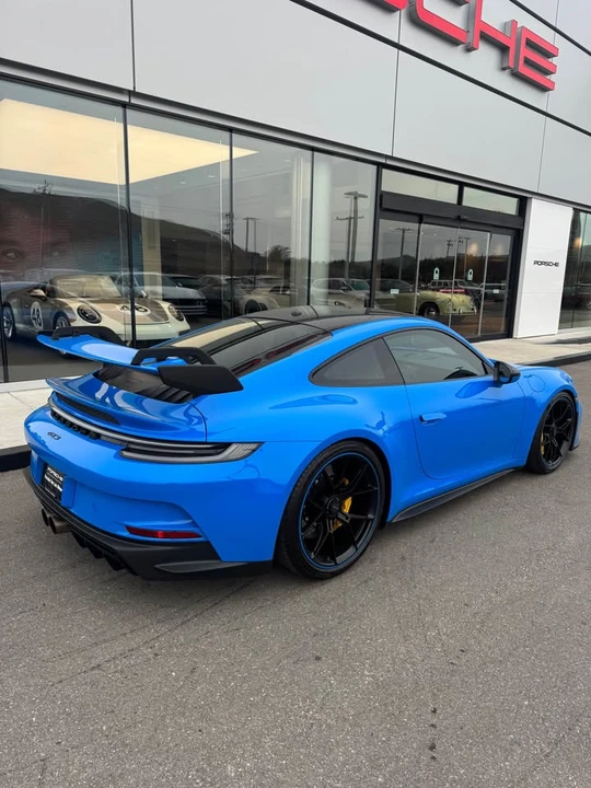 2022 Porsche 992 GT3 - Image 3 of 15