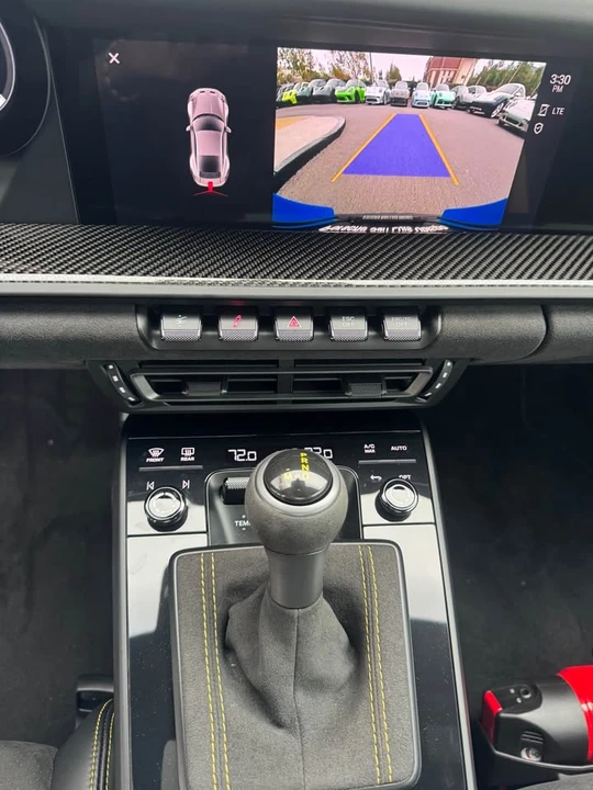 2022 Porsche 992 GT3 - Image 10 of 15