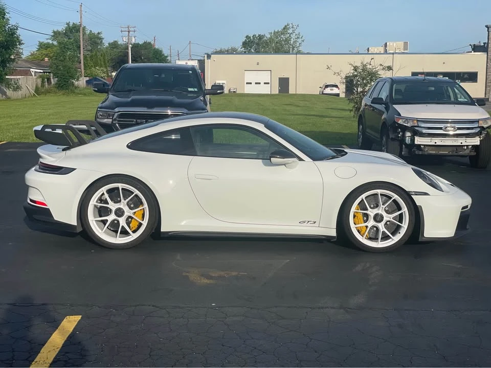 2022 Porsche 992 GT3 - Image 5 of 16