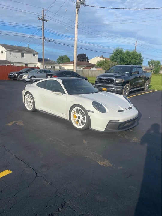 2022 Porsche 992 GT3 - Image 9 of 16