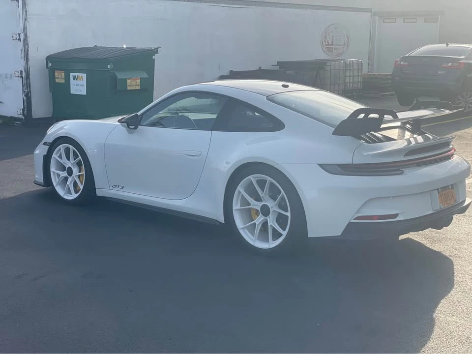 2022 Porsche 992 GT3 - Image 3 of 16