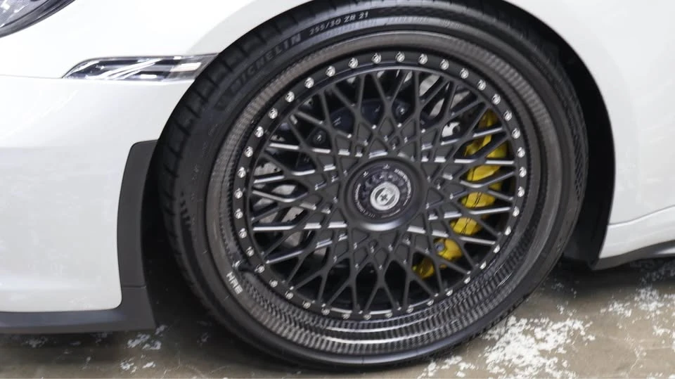 2022 Porsche 992 GT3 - Image 10 of 19
