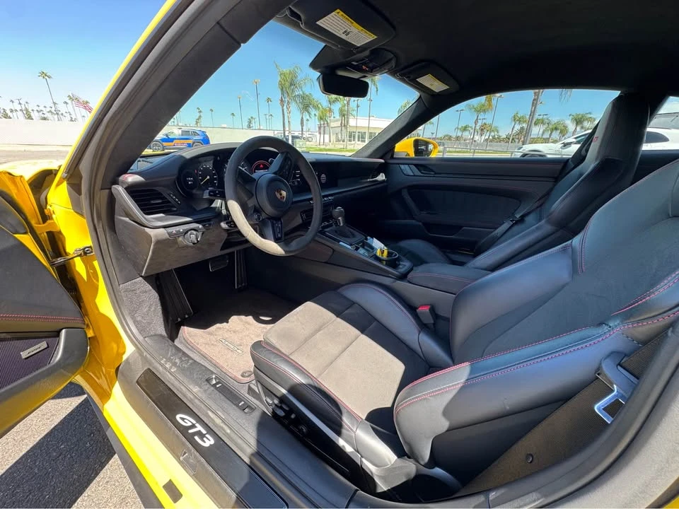 2022 Porsche 992 GT3 - Image 6 of 11