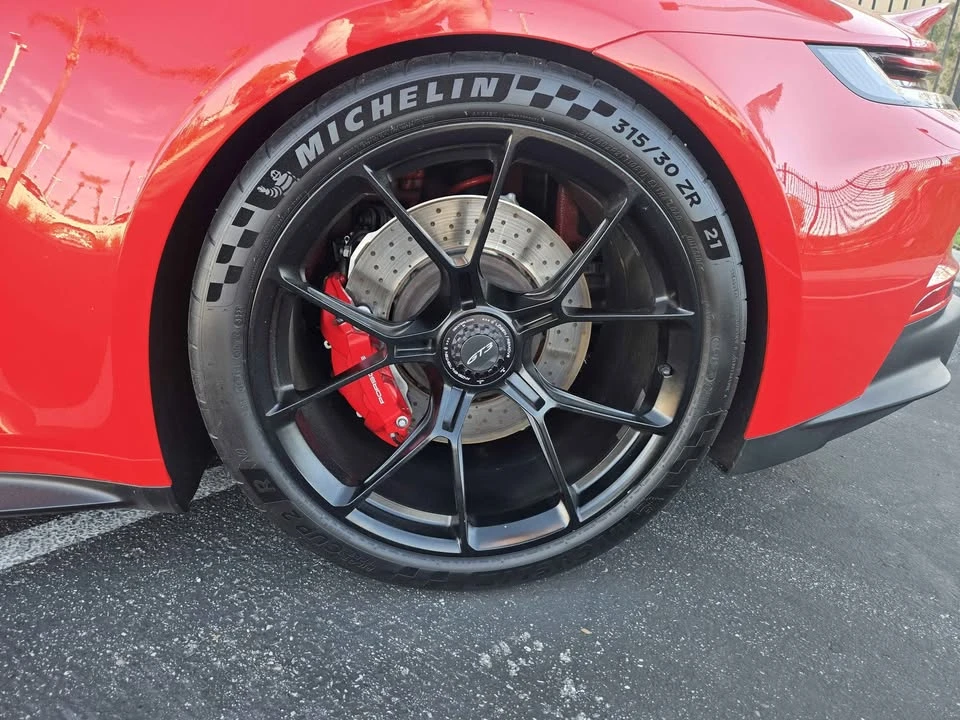 2022 Porsche 992 GT3 - Image 4 of 17