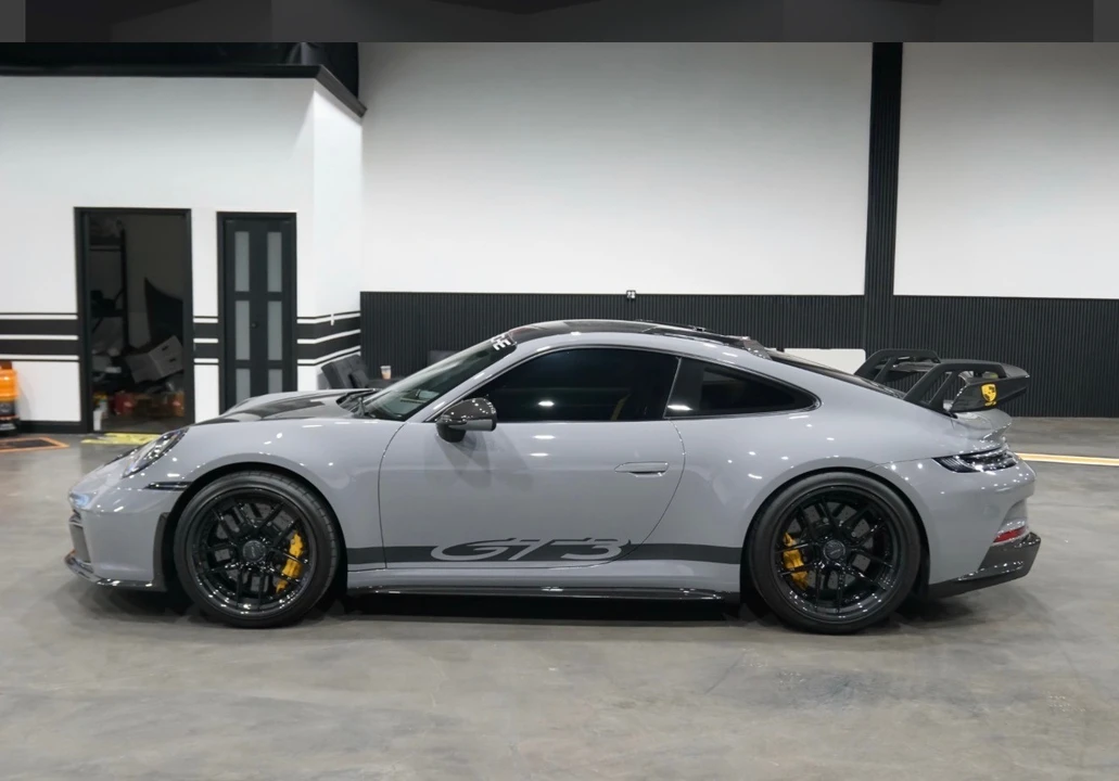 2022 Porsche 992 GT3 - Image 2 of 21