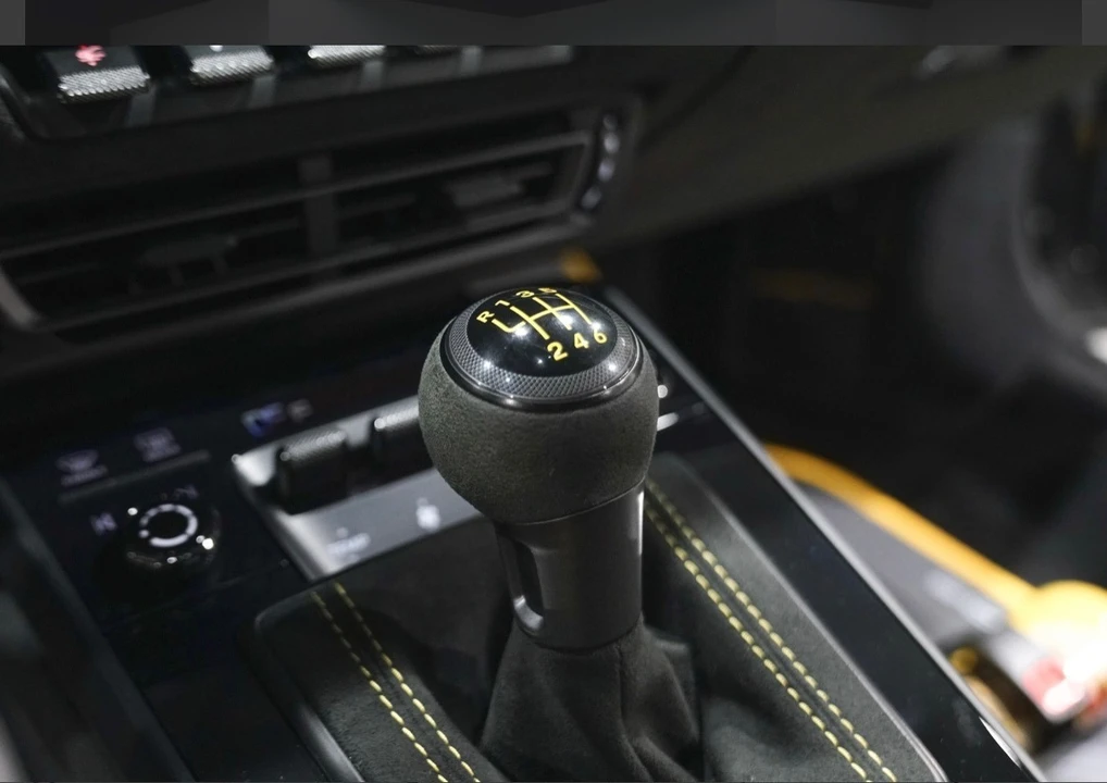2022 Porsche 992 GT3 - Image 19 of 21