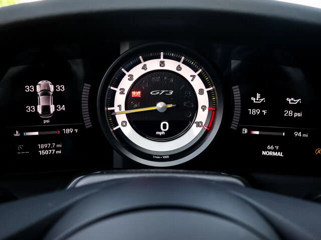 2022 Porsche 992 GT3 - Image 21 of 31