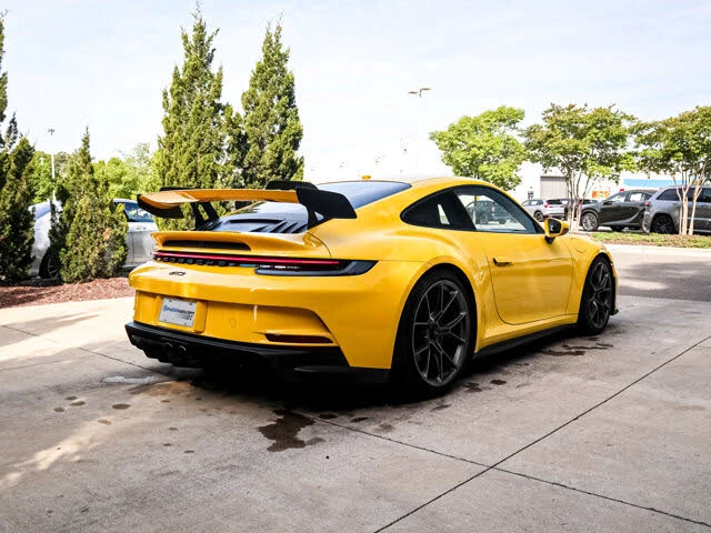 2022 Porsche 992 GT3 - Image 10 of 31