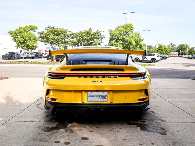 2022 Porsche 992 GT3 - Image 9 of 31