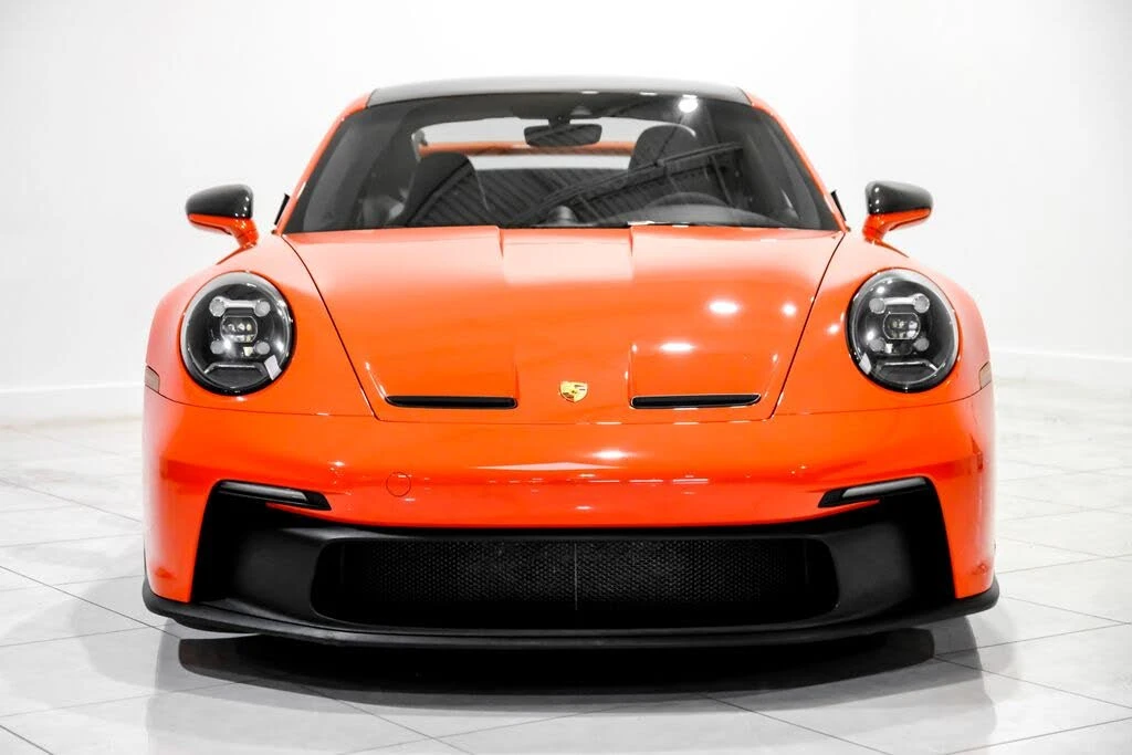 2022 Porsche 992 GT3 - Image 2 of 31