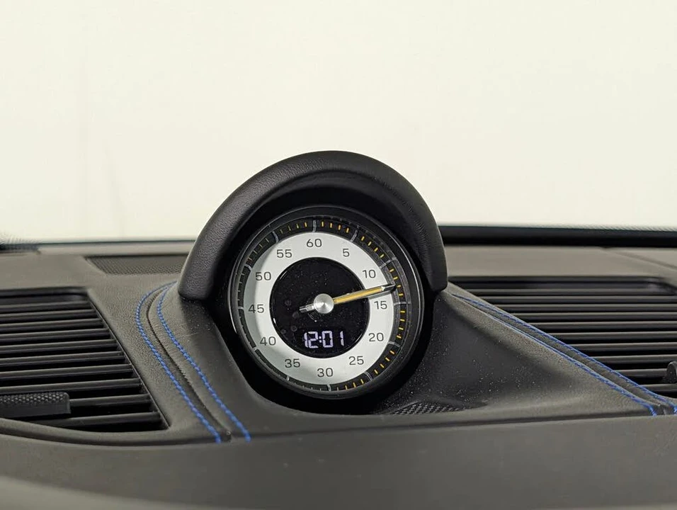 2022 Porsche 992 GT3 - Image 29 of 31