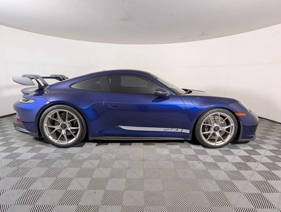 2022 Porsche 992 GT3 - Image 8 of 31