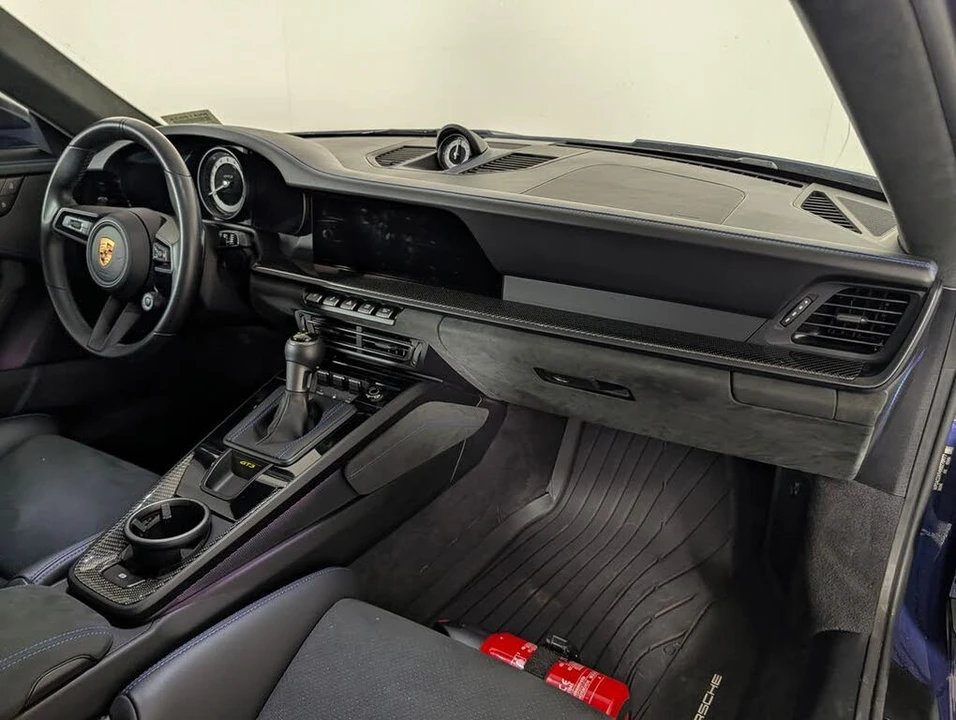 2022 Porsche 992 GT3 - Image 18 of 31