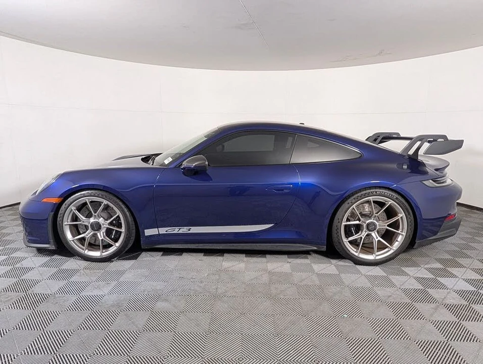 2022 Porsche 992 GT3 - Image 2 of 31