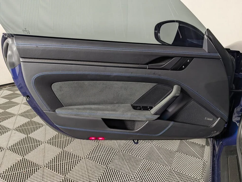 2022 Porsche 992 GT3 - Image 23 of 31